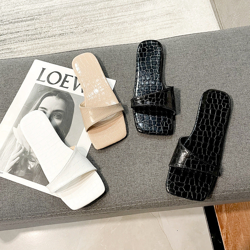 Women’s Flat Casual Slippers – Lightweight Slip-On Summer Sandals for Daily Wear